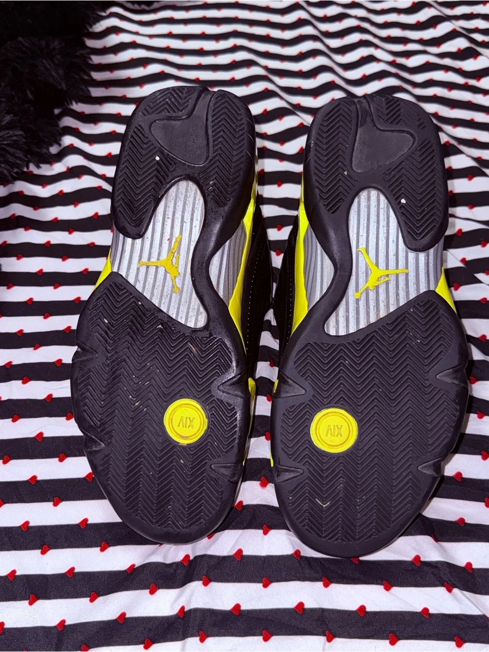 Jordan Men's Black and Neon Yellow Basketball Sneakers